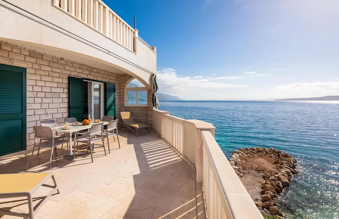 Beach Villa Porat-1